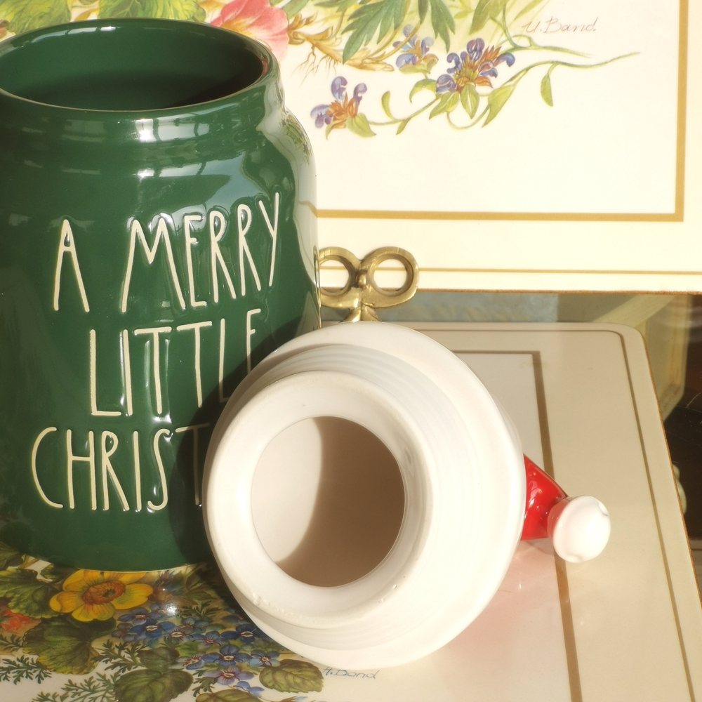 Rae Dunn Red and Green Christmas Cookie Jar - Picture 5 of 8